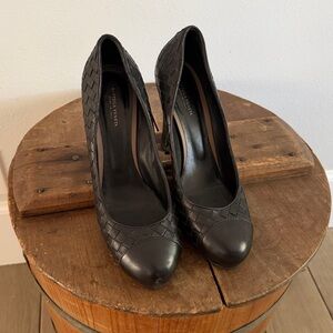 Bottega Veneta Black Woven Leather High Heel Pumps